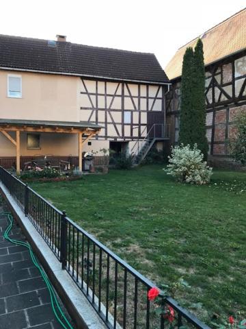 Monteurzimmer-Graf Nidda エクステリア 写真